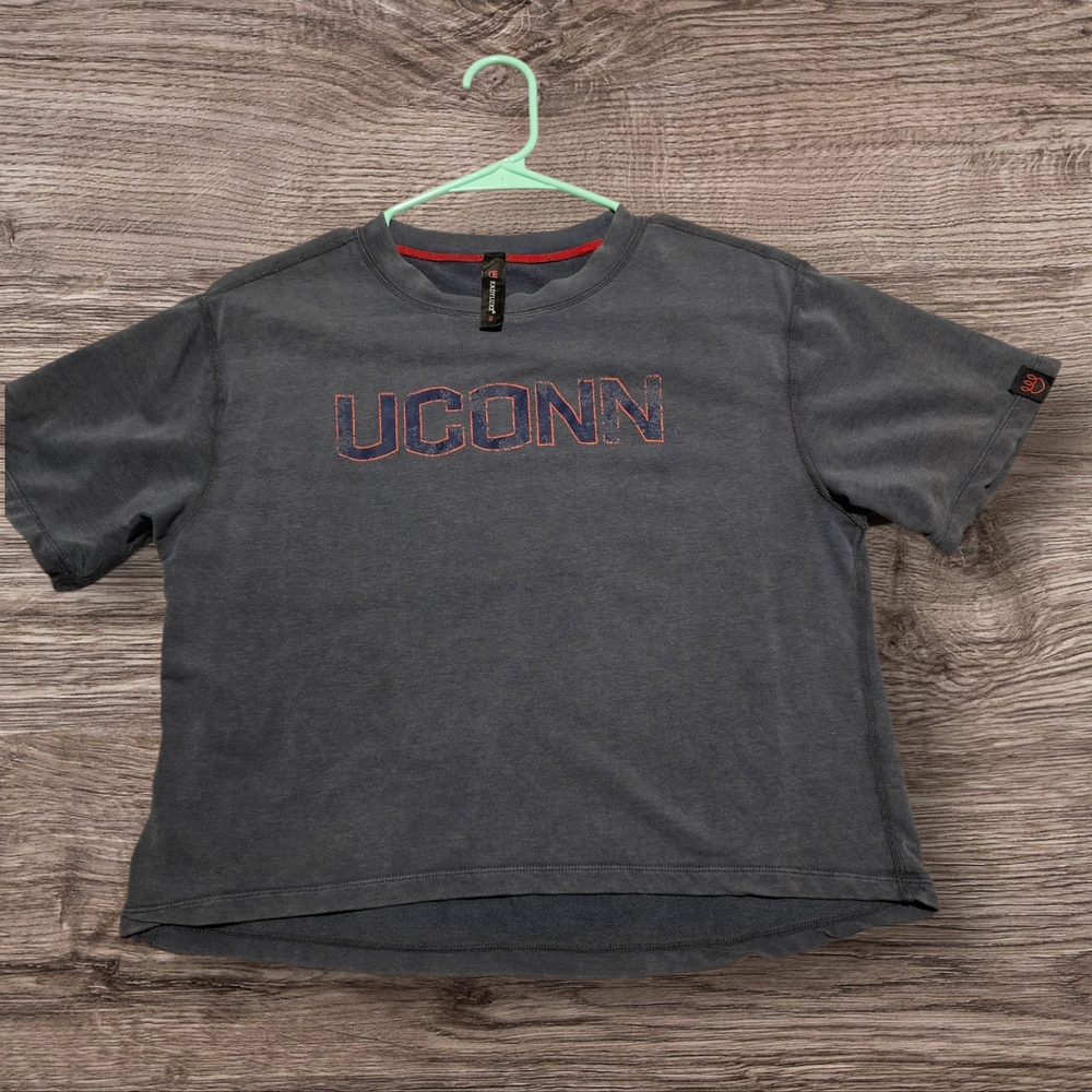 KADYLUXE UCONN VINTAGE CROPTOP